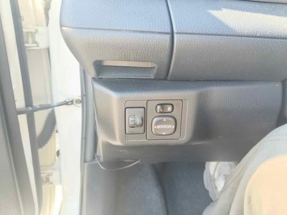 [上海·赣E] 二手丰田威驰FS2017款 1.5L CVT锋潮版