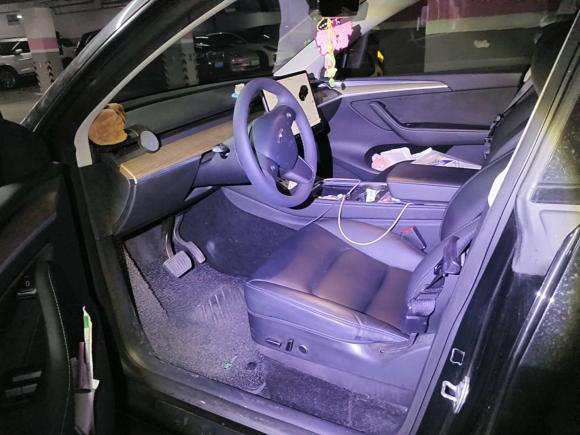 [上海·沪A] 二手特斯拉Model Y2021款 长续航全轮驱动版 3D7