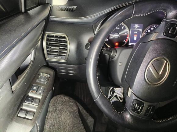 [成都·川A] 二手雷克萨斯雷克萨斯NX2015款 200 前驱 锋行版