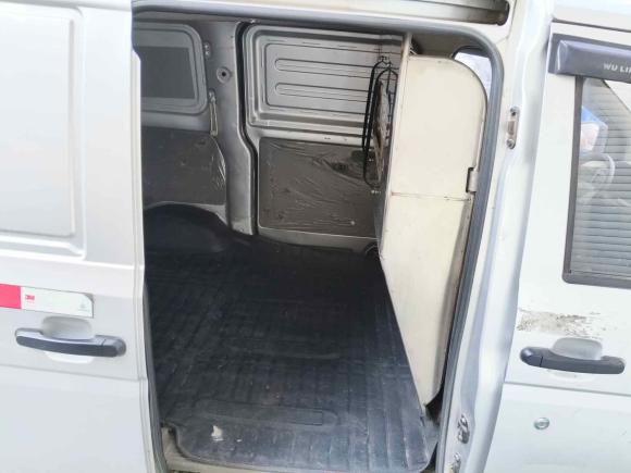 [杭州·浙A] 二手五菱汽车五菱荣光V2019款 1.5L厢式运输车实用型