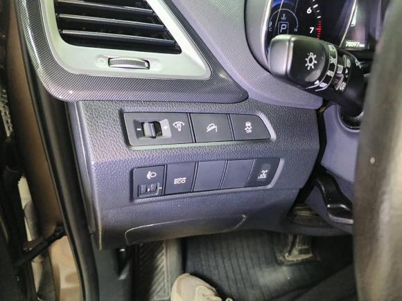 [成都·川A] 二手现代胜达2015款 2.0T 自动四驱智能型 7座