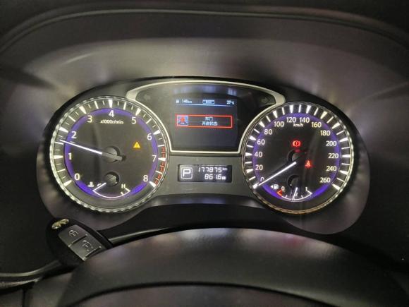 [深圳·粤S] 二手英菲尼迪英菲尼迪QX602014款 3.5L 两驱卓越版