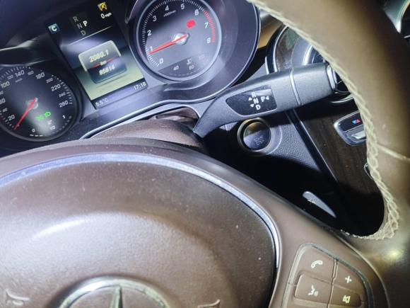 [武汉·鄂A] 二手奔驰奔驰GLC2019款 GLC 260 L 4MATIC 动感型