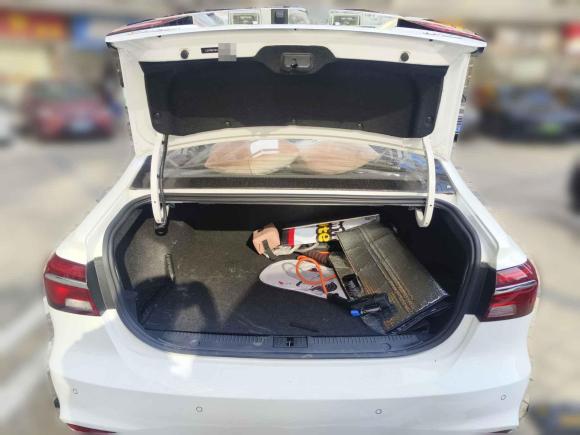 [深圳·粤B] 二手荣威荣威i6新能源2017款 45T 混动互联智享版