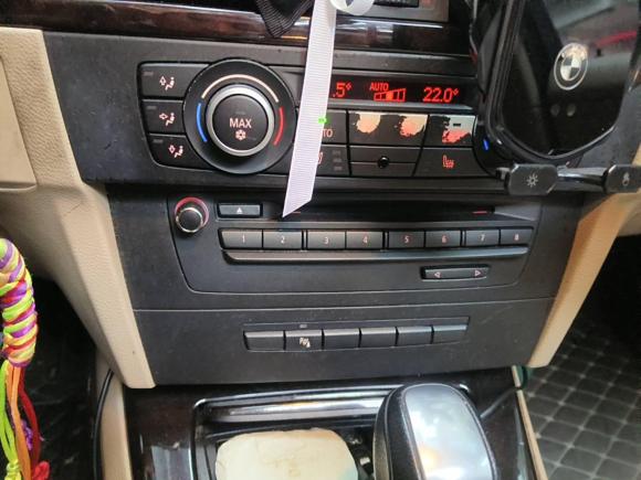 [广州·粤A] 二手宝马宝马3系2010款 320i时尚型