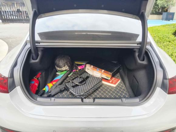 [南京·苏A] 二手奔驰奔驰EQE2022款 350 豪华版