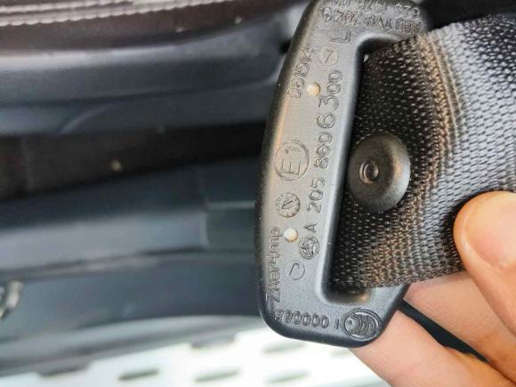 [广州·粤E] 二手奔驰奔驰GLC2017款 GLC 260 4MATIC 豪华型