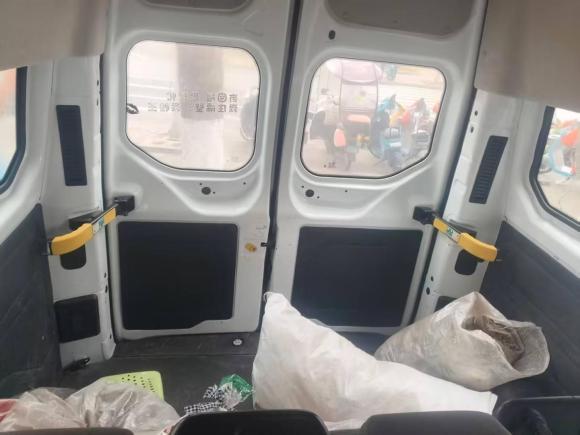 [武汉·鄂A] 二手福特全顺2017款 2.0T柴油多功能商用车短轴中顶国IV