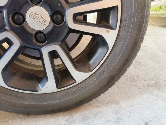 [无锡·苏B] 二手吉利汽车远景X32017款 1.5L 手动精英型