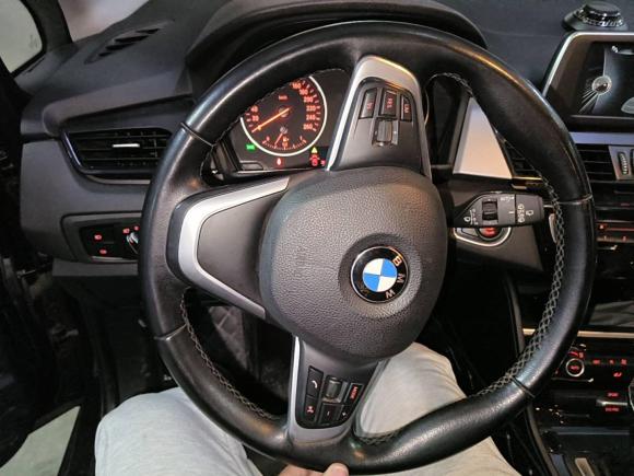 [无锡·苏B] 二手宝马宝马2系多功能旅行车2015款 218i 领先型