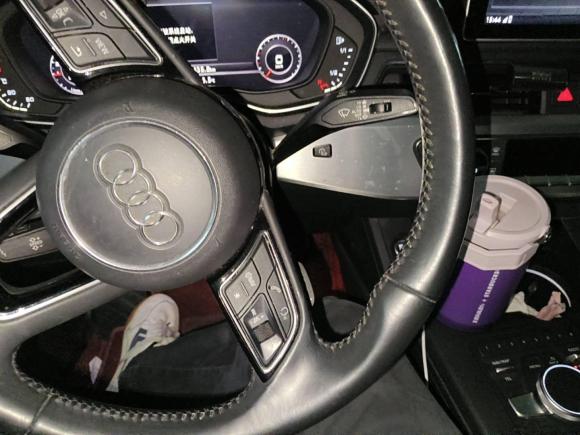 [上海·苏J] 二手奥迪奥迪A4L2019款 40 TFSI 时尚型 国V