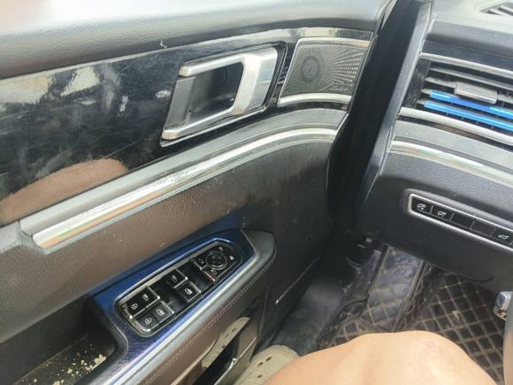 [上海·苏N] 二手众泰众泰T8002018款 2.0T 自动尊贵智联型 7座