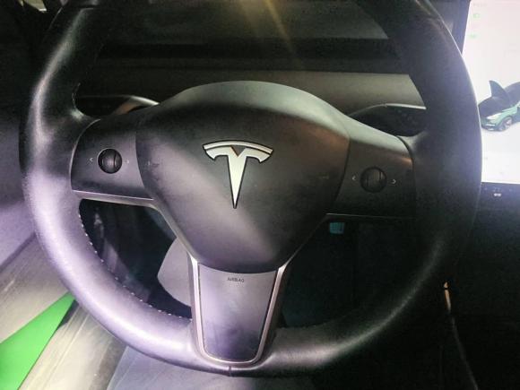 [青岛·鲁B] 二手特斯拉Model 32020款 标准续航后驱升级版
