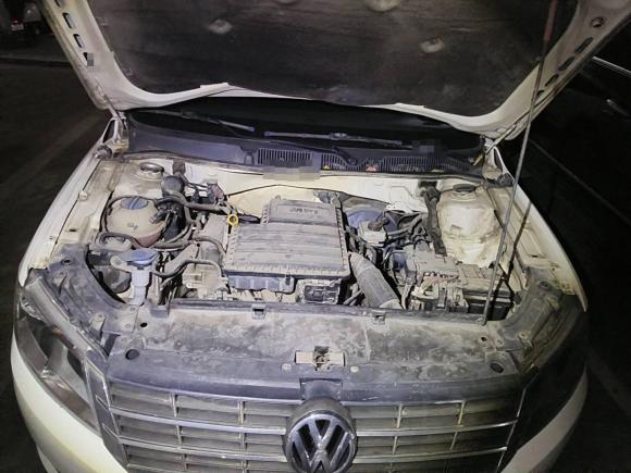 [武汉·鄂A] 二手大众朗逸2013款 改款经典 1.6L 手动风尚版