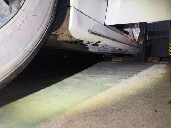 [宁波·浙B] 二手奔驰奔驰C级2016款 C 200 运动版