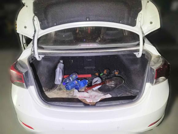 [西安·陕E] 二手现代朗动2015款 1.6L 自动领先型