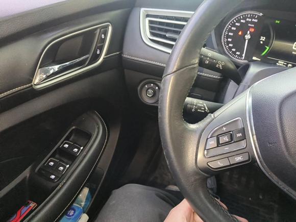 [宁波·浙B] 二手荣威荣威Ei52018款 互联网旗舰版