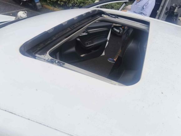 [上海·沪L] 二手荣威荣威i62020款 PLUS 20T TST 4G互联荣耀旗舰版