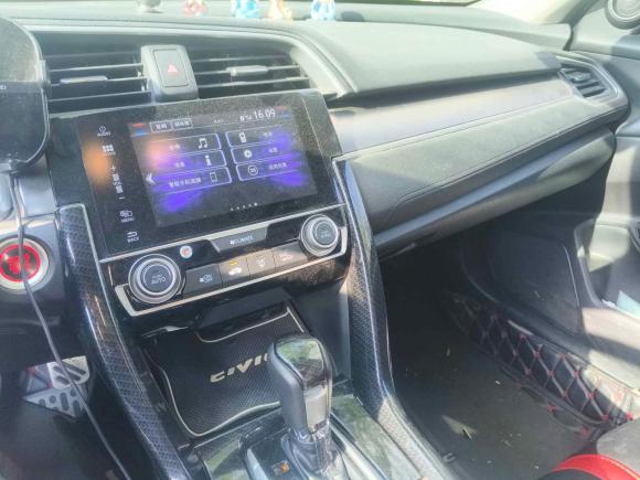 [青岛·皖A] 二手本田思域2016款 220TURBO CVT豪华版