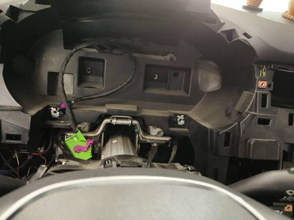 [南昌·赣A] 二手荣威荣威Ei52019款 智联旗舰版