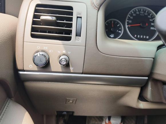 [武汉·鄂A] 二手别克别克GL82014款 2.4L 经典版