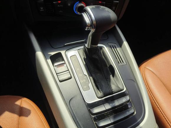 [上海·沪H] 二手奥迪奥迪Q52013款 40 TFSI 进取型