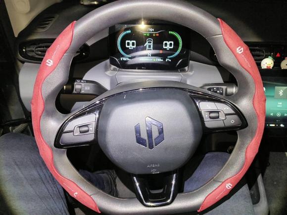 [上海·沪A] 二手零跑汽车零跑T032021款 400轻享版 三元锂