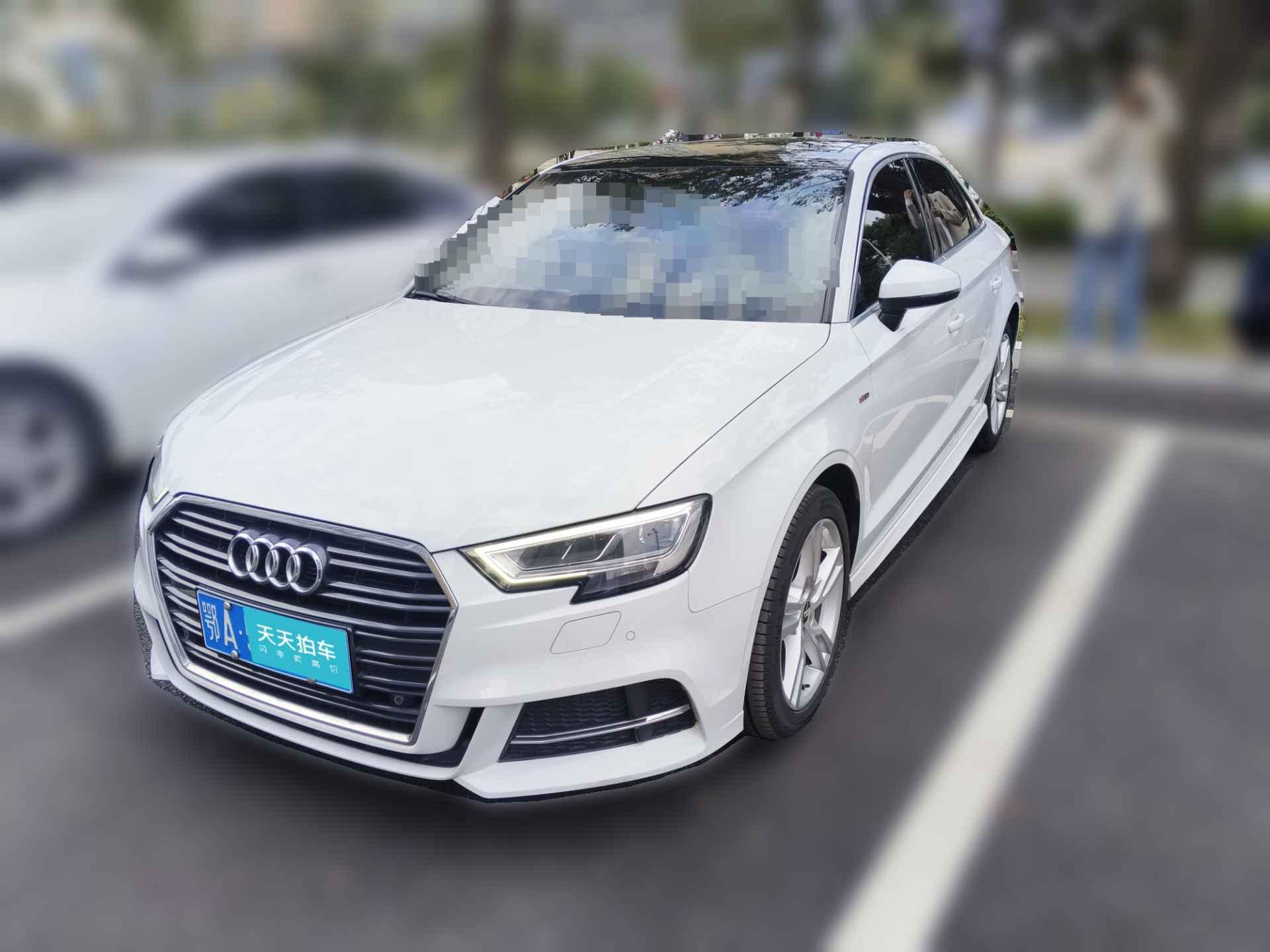 [武汉·鄂A] 奥迪奥迪A32019款 Limousine 35 TFSI 时尚型 国V