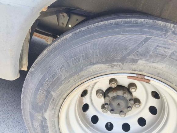 [合肥·豫A] 二手依维柯依维柯褒迪2017款 2.5T尊享A37客车高顶6-7座47Z5