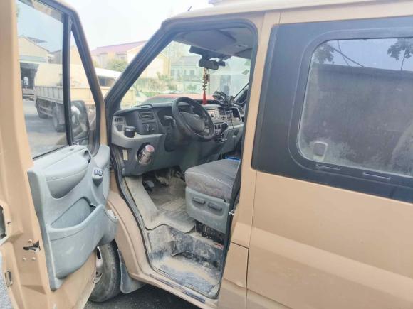 [上海·皖C] 二手福特新世代全顺2009款 2.4T柴油标准型短轴低顶国III