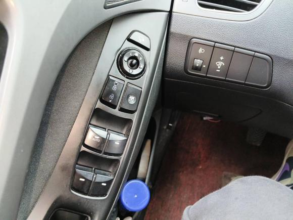 [金华·鄂Q] 二手现代朗动2016款 1.6L 手动尊贵型