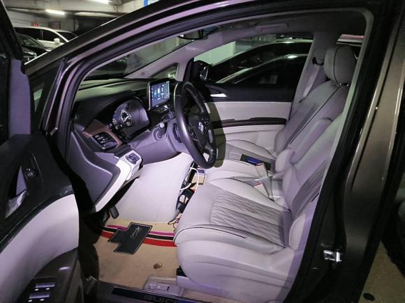 [广州·粤B] 二手别克别克GL82021款 陆上公务舱 652T 尊贵型