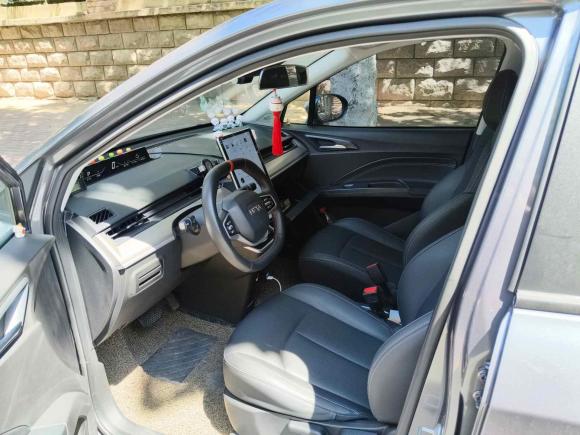 [青岛·鲁B] 二手哪吒汽车哪吒V2021款 长续航娱乐版升级型