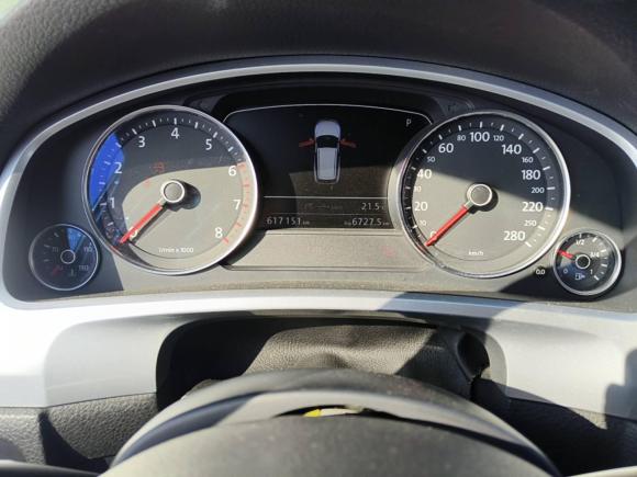 [上海·沪G] 二手大众途锐2011款 3.0TSI 高配型