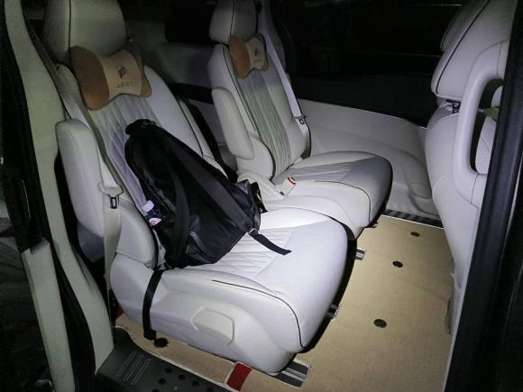 [广州·粤B] 二手别克别克GL82021款 陆上公务舱 652T 尊贵型