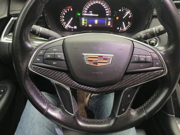 [南通·苏F] 二手凯迪拉克凯迪拉克XT52016款 28T 四驱豪华型