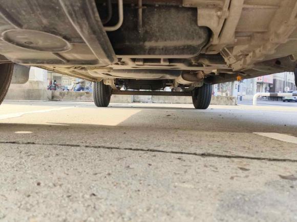 [无锡·苏B] 二手上汽大通MAXUS新途V802019款 2.5T经典款AMT傲运通短轴中顶5/6座