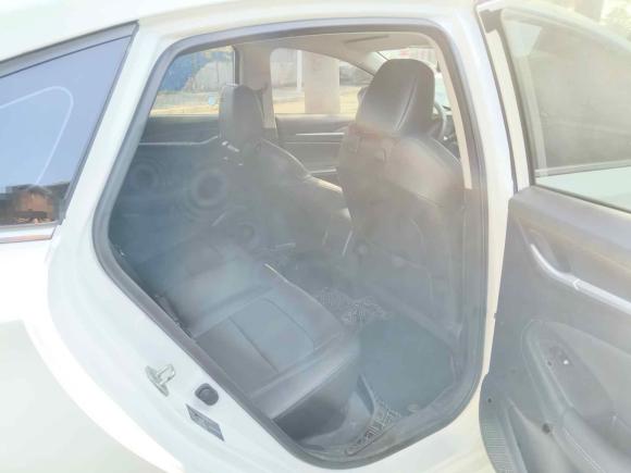 [深圳·渝B] 二手长安逸动2022款 PLUS 1.6L GDI CVT精英型