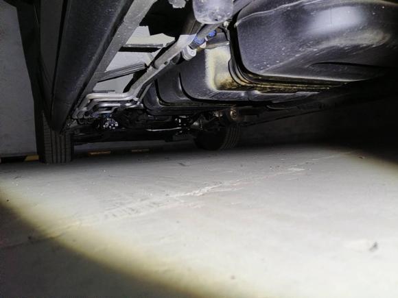 [无锡·苏B] 二手奔驰威霆2023款 2.0T 精英版 7座