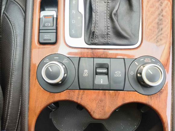 [西安·陕A] 二手大众途锐2011款 3.0TSI 舒适型