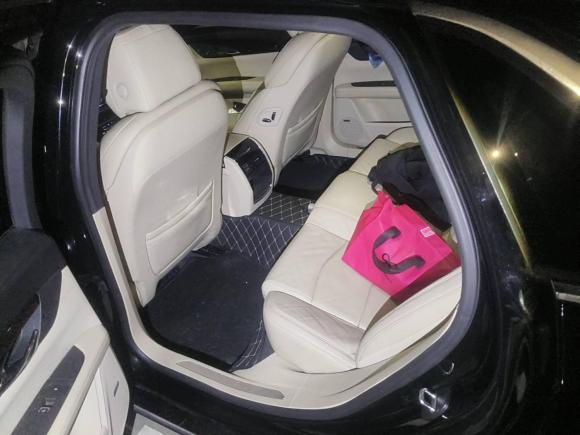 [上海·沪B] 二手凯迪拉克凯迪拉克CT62016款 28T 精英型