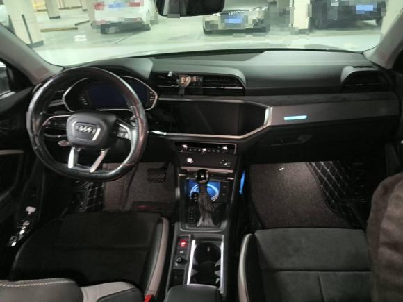 [上海·沪G] 二手奥迪奥迪Q32019款 40 TFSI 时尚动感型