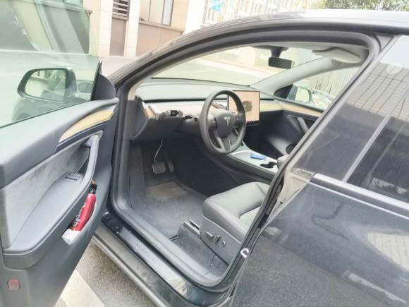 [上海·沪A] 二手特斯拉Model Y2022款 后轮驱动版