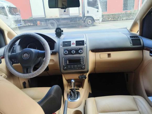 [上海·皖D] 二手大众途安2013款 1.4T DSG舒适版5座