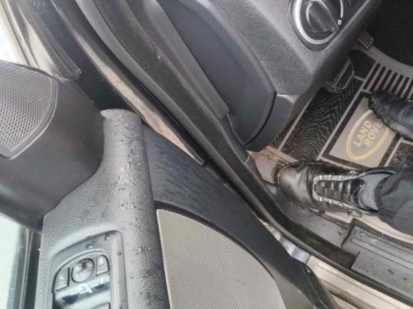 [广州·粤A] 二手路虎发现2011款 3.0 SDV6 HSE 柴油版