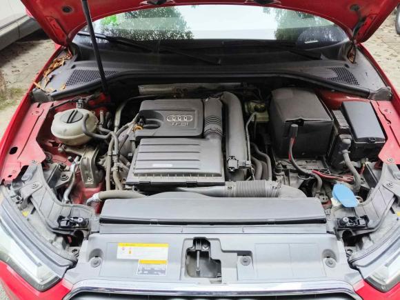 [成都·川A] 二手奥迪奥迪A32016款 Limousine 35 TFSI 风尚型