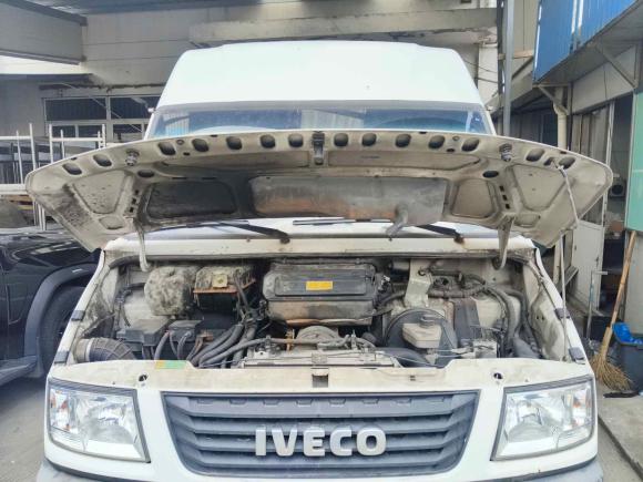 [宁波·浙B] 二手依维柯依维柯得意2017款 2.5T A35客车5-7座47Z5