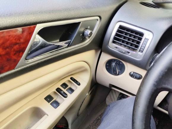 [上海·沪A] 二手大众Passat领驭2009款 1.8T 自动尊杰型