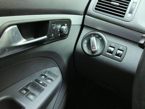 [上海·鄂F] 二手大众途安2013款 1.4T DSG睿智版5座