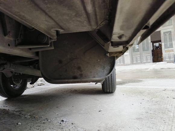 [温州·浙C] 二手依维柯依维柯得意2012款 2.5T-A35物流1版中顶